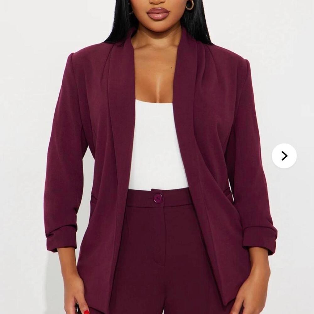 Fashion Nova The Celine Blazer Burgundy Size 1X NWT Ruched Sleeve Blazer